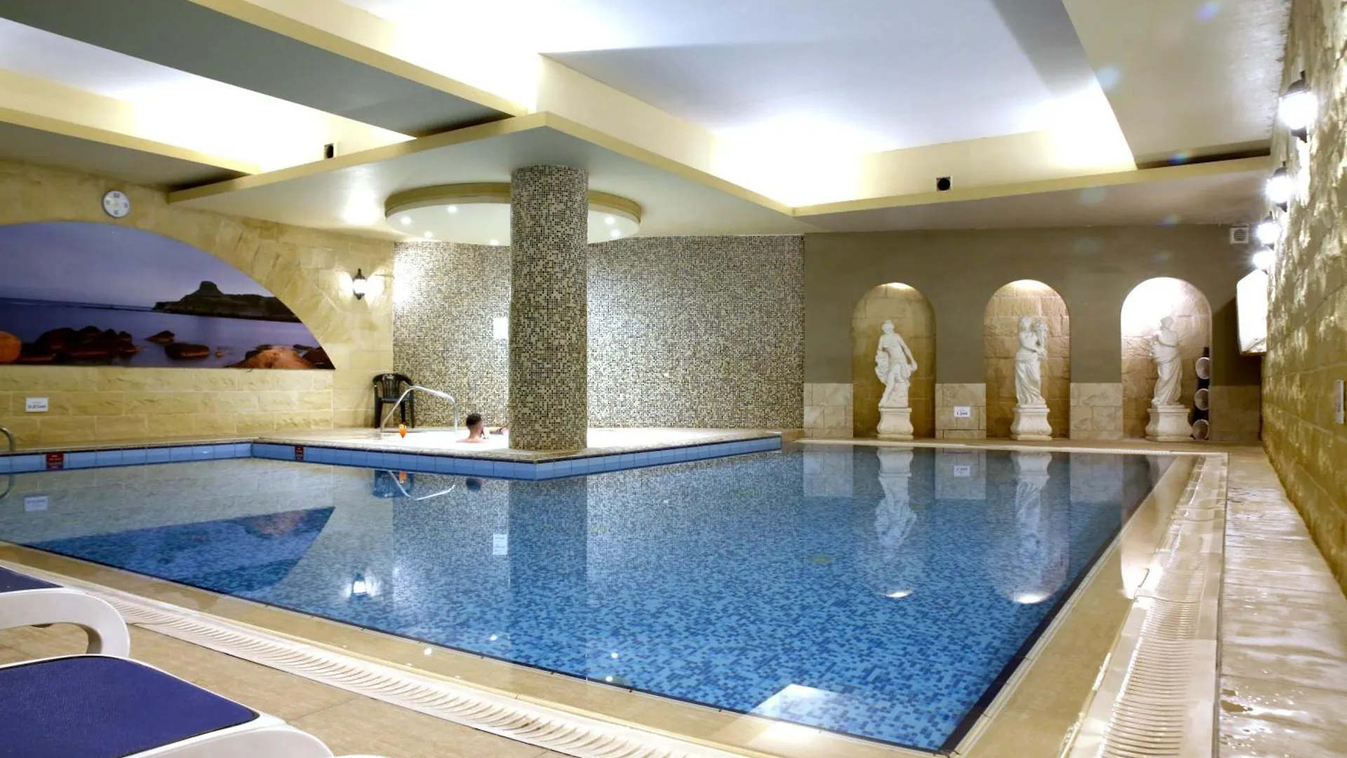 Soreda Hotel Qawra 4*,